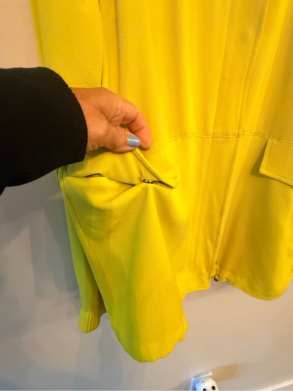 BABATON 100% Silk Chartreuse Utility Jacket | Aritzia Minimal Luxe - Picture 9 of 11